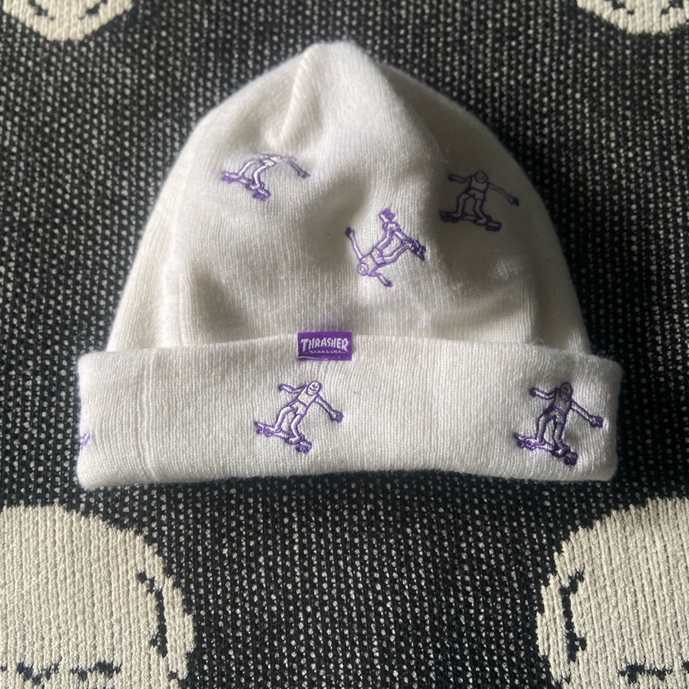 THRASHER GOEL WHITE BEANIE